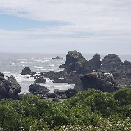 Coastal Charm: Sw Oregon Home On 2+ Quiet Acres Carpenterville Dış mekan fotoğraf