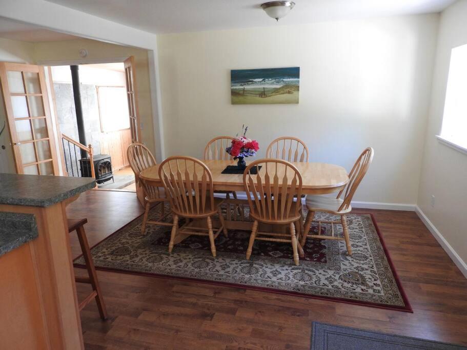 Coastal Charm: Sw Oregon Home On 2+ Quiet Acres Carpenterville Dış mekan fotoğraf