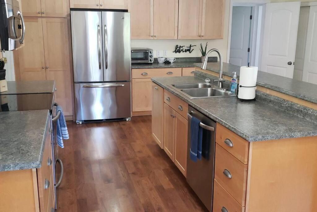 Coastal Charm: Sw Oregon Home On 2+ Quiet Acres Carpenterville Dış mekan fotoğraf