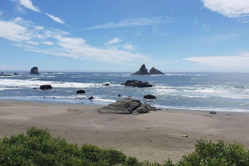 Coastal Charm: Sw Oregon Home On 2+ Quiet Acres Carpenterville Dış mekan fotoğraf